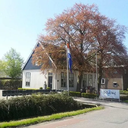 Houseboat Little Poel House 3*